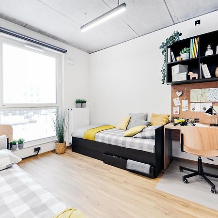 Shed Living Krakow Aparthotel Luaran gambar