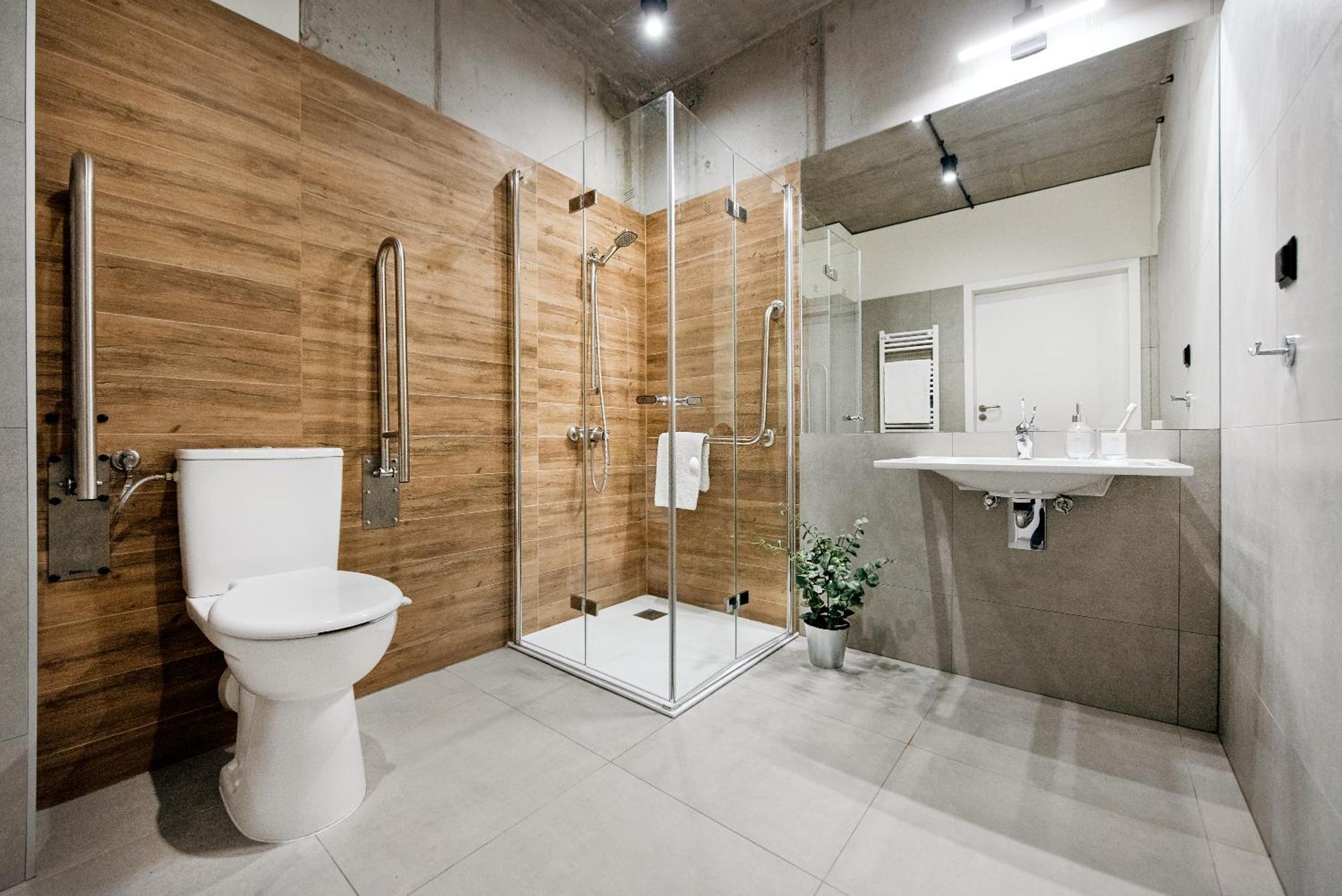 Shed Living Krakow Aparthotel Luaran gambar