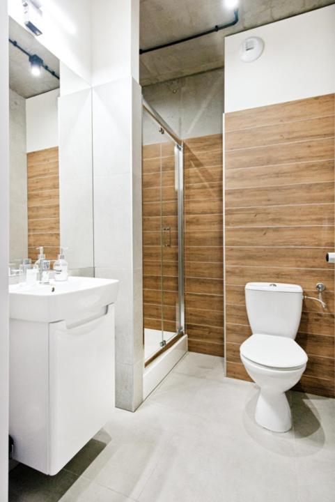 Shed Living Krakow Aparthotel Luaran gambar