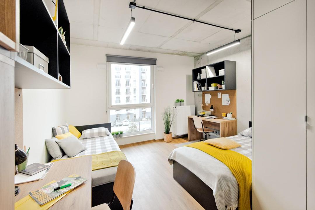 Shed Living Krakow Aparthotel Luaran gambar