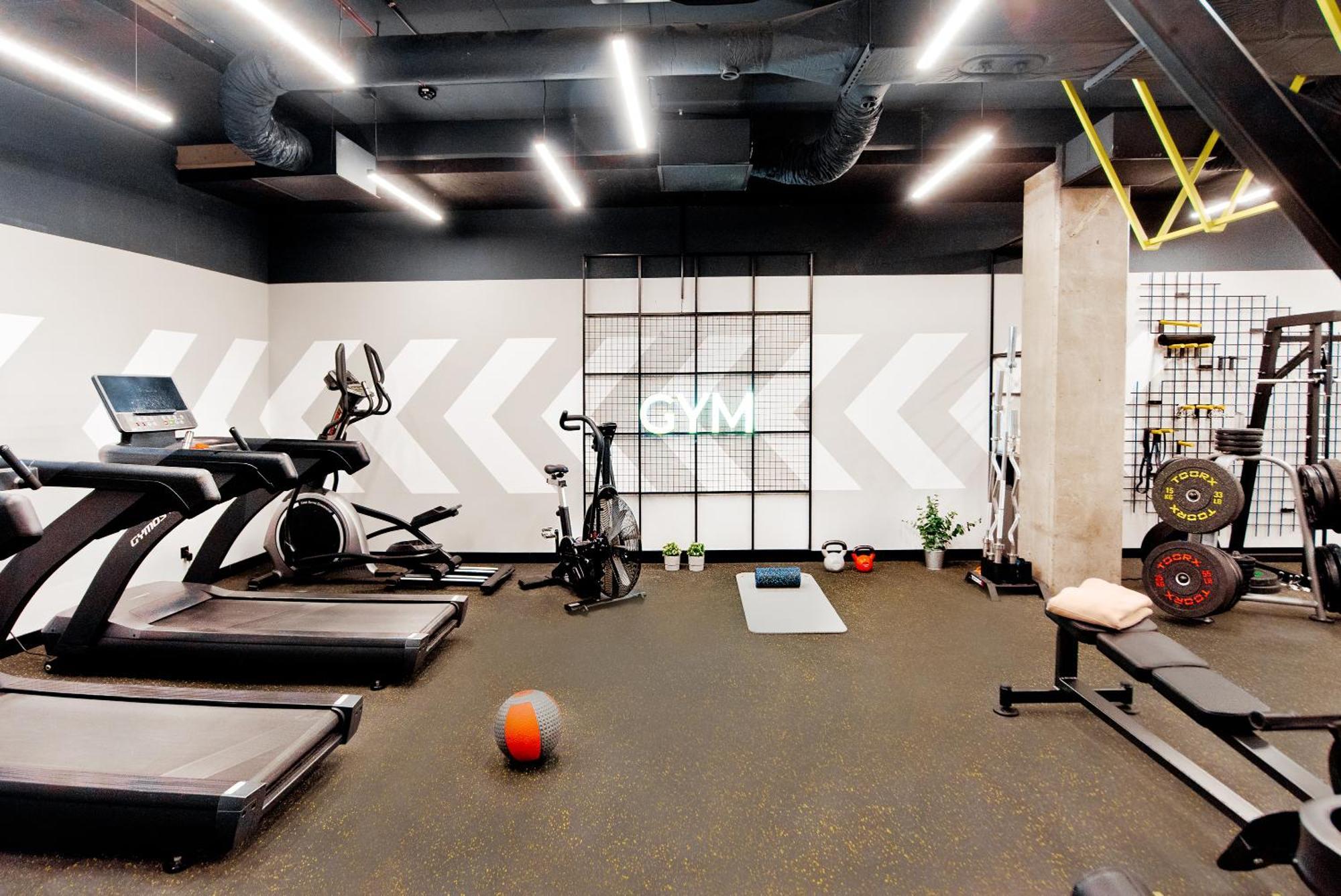 Shed Living Krakow Aparthotel Luaran gambar