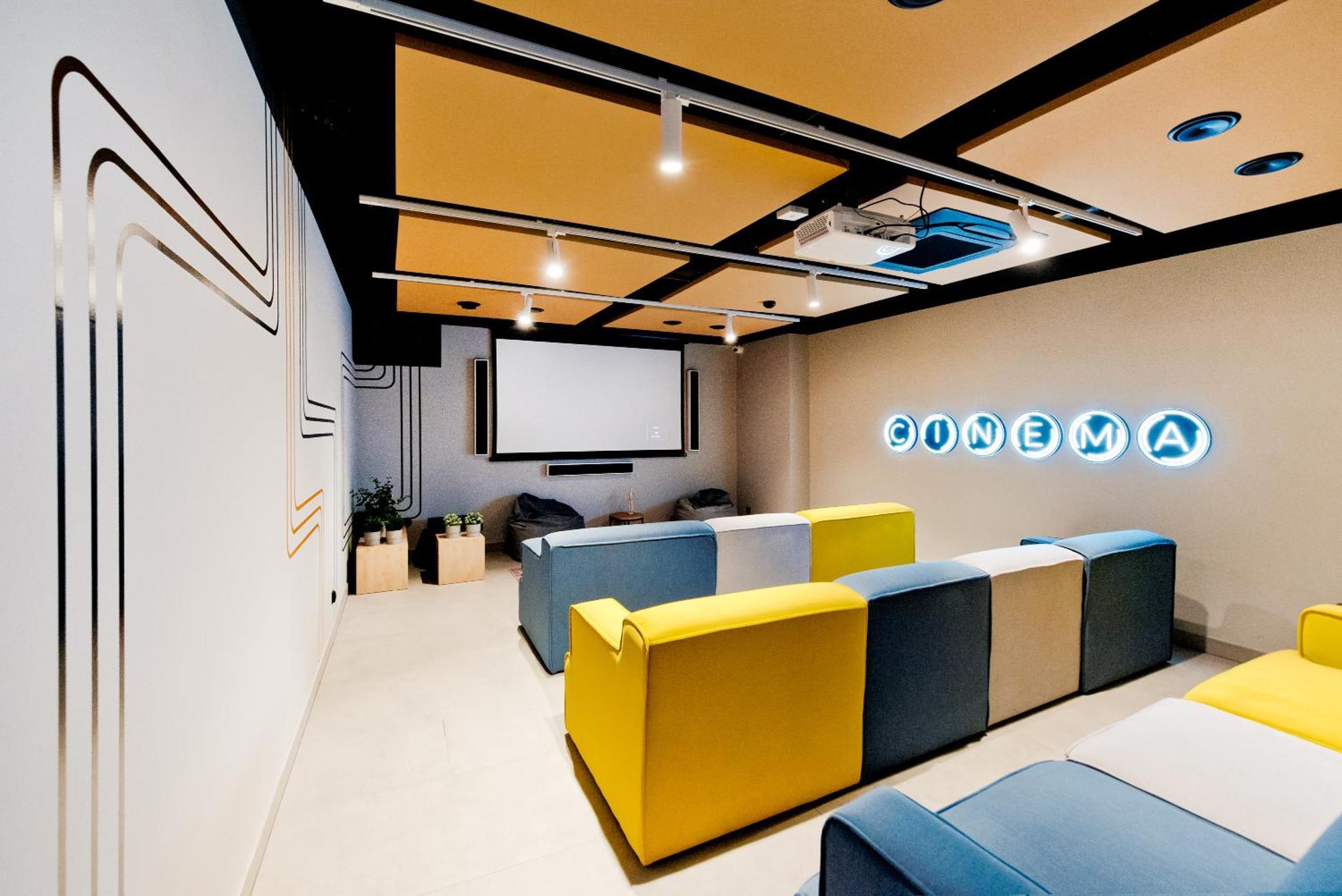 Shed Living Krakow Aparthotel Luaran gambar