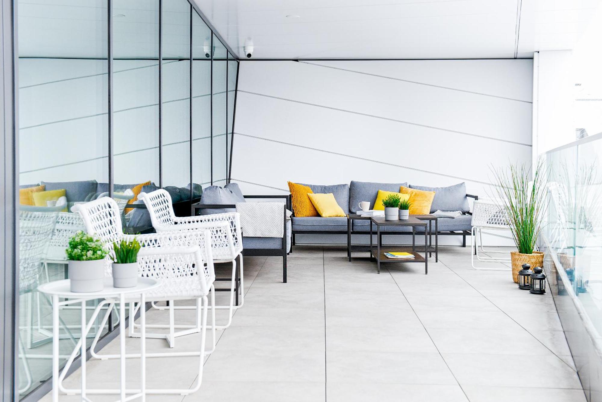 Shed Living Krakow Aparthotel Luaran gambar