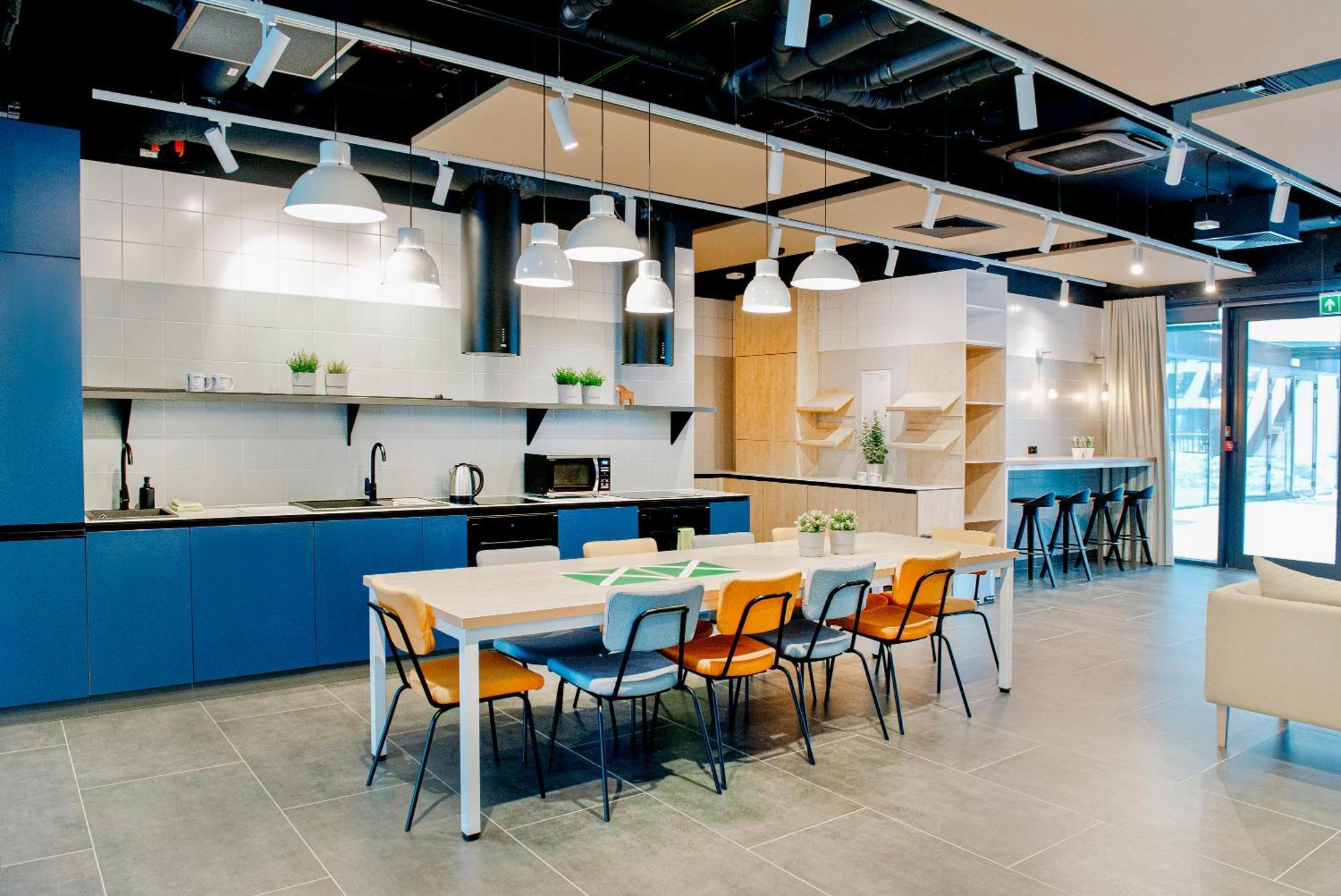 Shed Living Krakow Aparthotel Luaran gambar