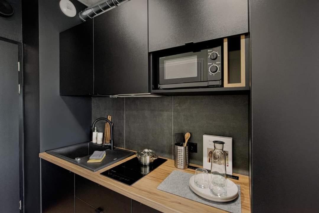 Shed Living Krakow Aparthotel Luaran gambar