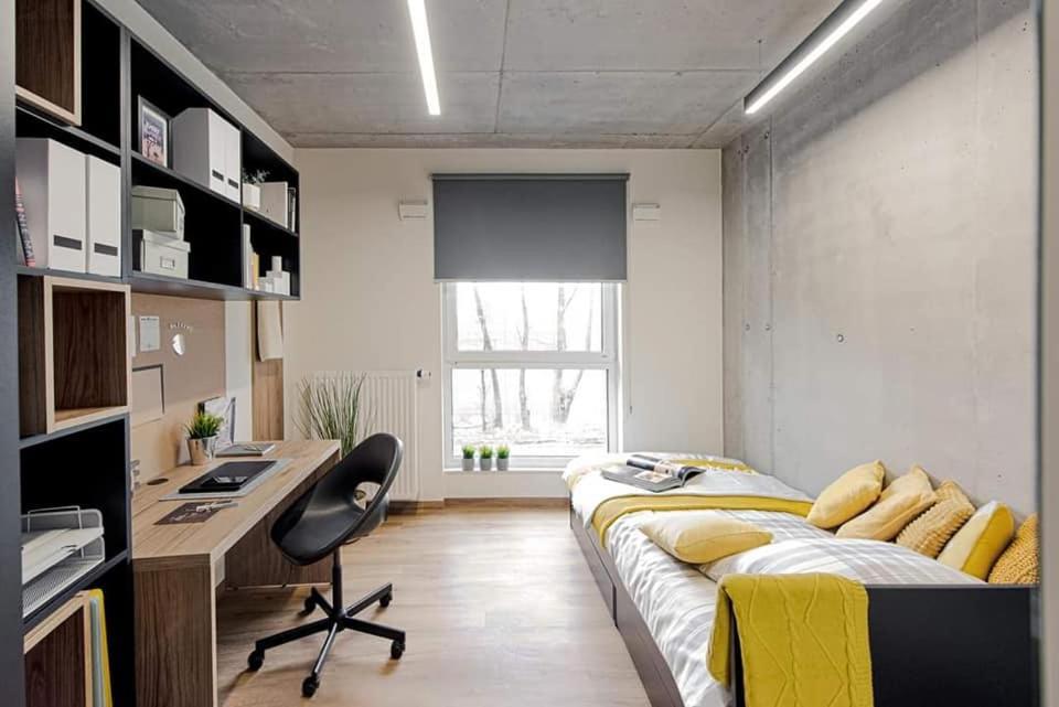 Shed Living Krakow Aparthotel Luaran gambar